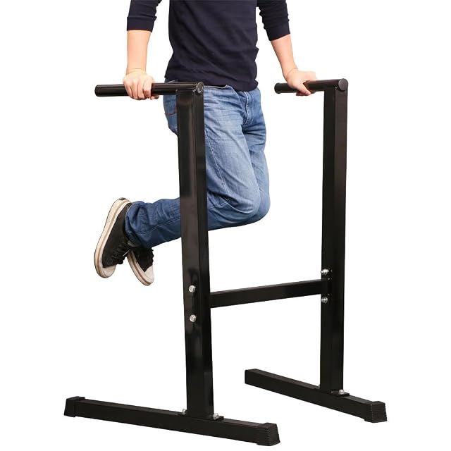 Yaheetech dip station with two vertical posts, a horizontal bar and water-repellent coated grips